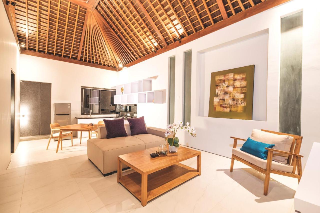 Villa Dedayuh Seminyak Esterno foto